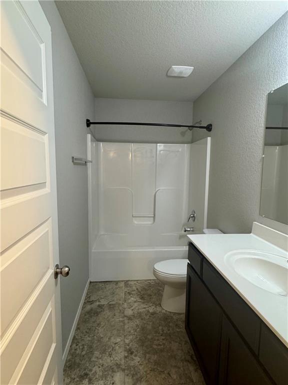 Building Photo - 704 SW Loudon Dr