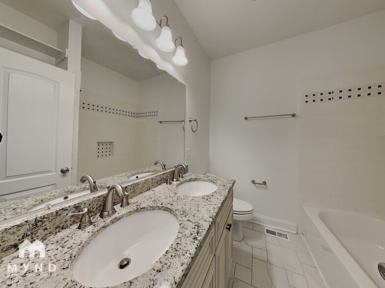 Building Photo - 211 Idlewild Ave