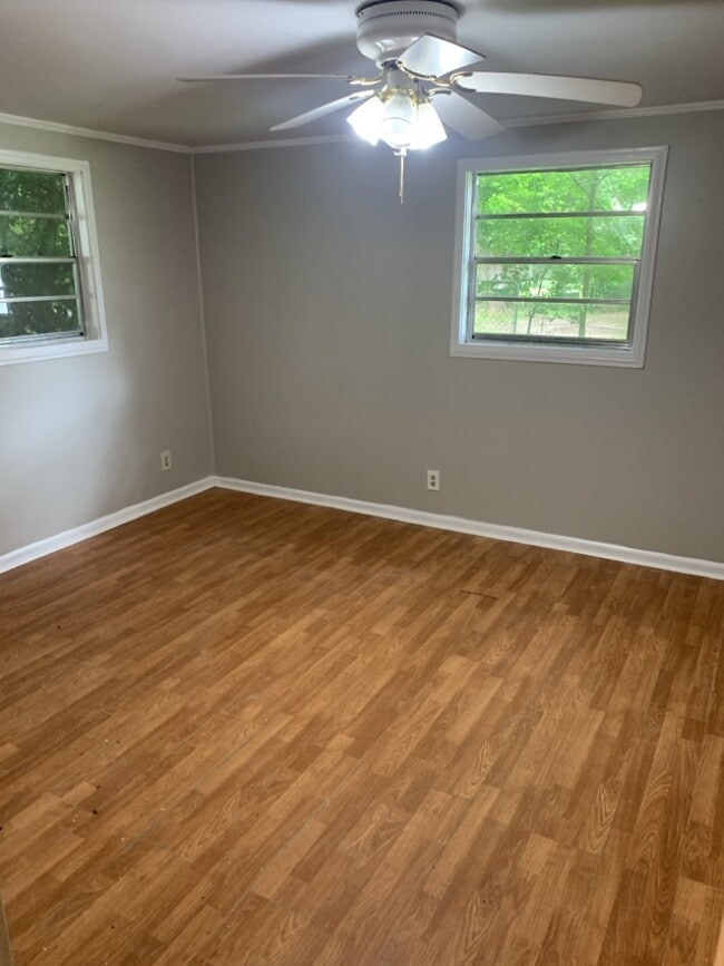 Building Photo - 2041 Mona Lisa Dr