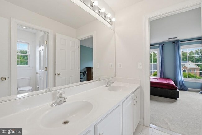 Building Photo - 7273 Tinsley Way