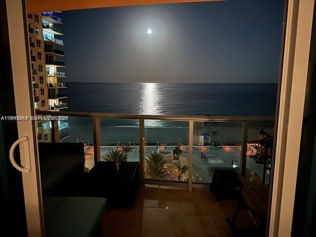 Building Photo - 2501 S Ocean Dr