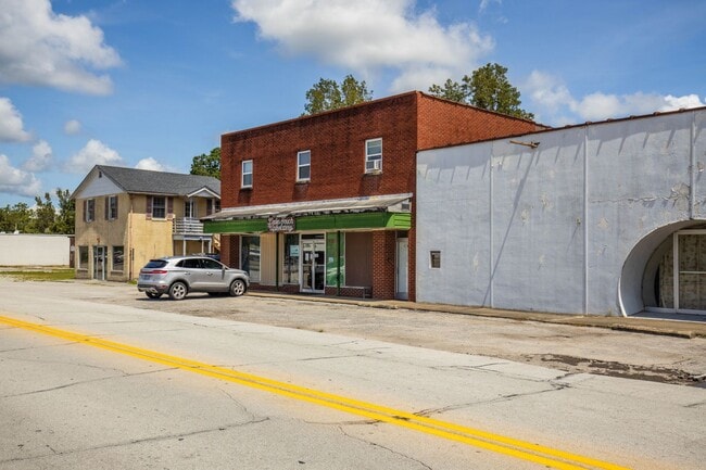 Building Photo - 236 Chatham St