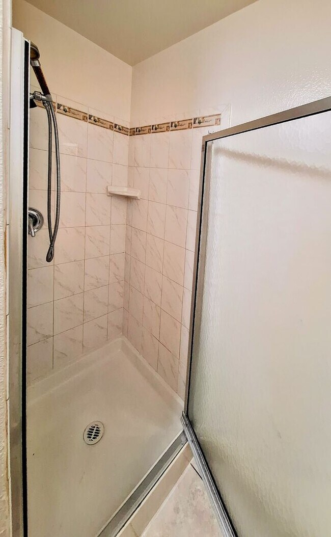 Building Photo - Beautiful 2bd Condo In Gated Community With Pool, Gym, and On-site Laundry