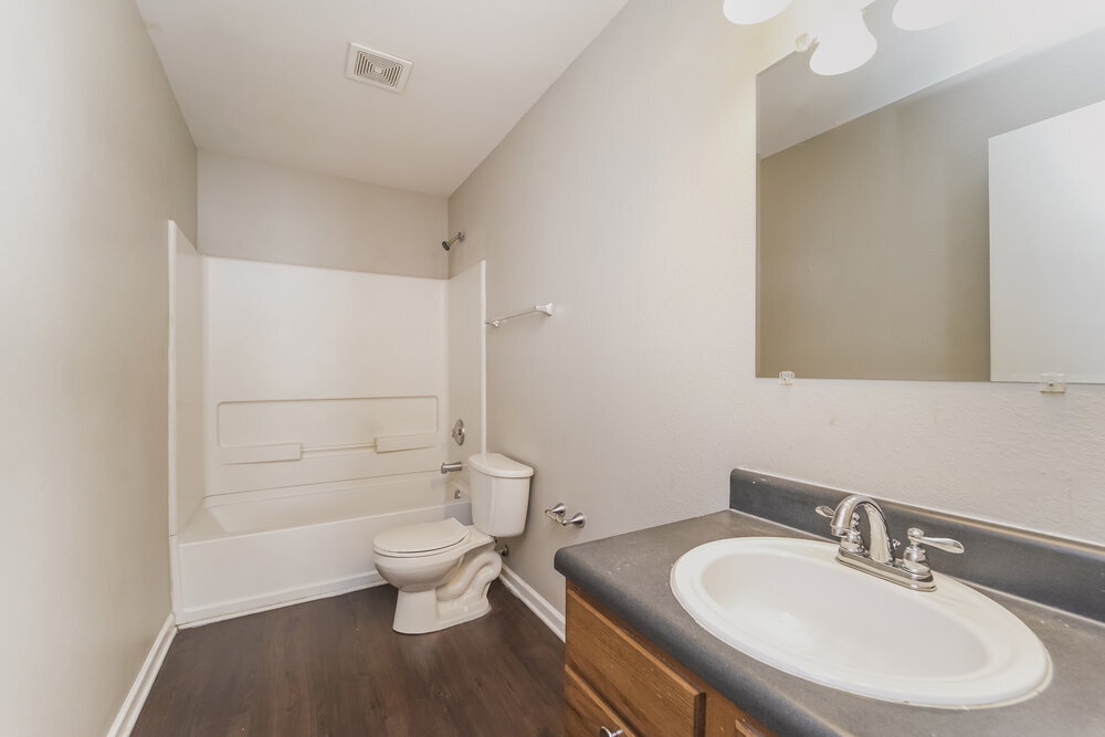 Building Photo - 7606 Eben Dr