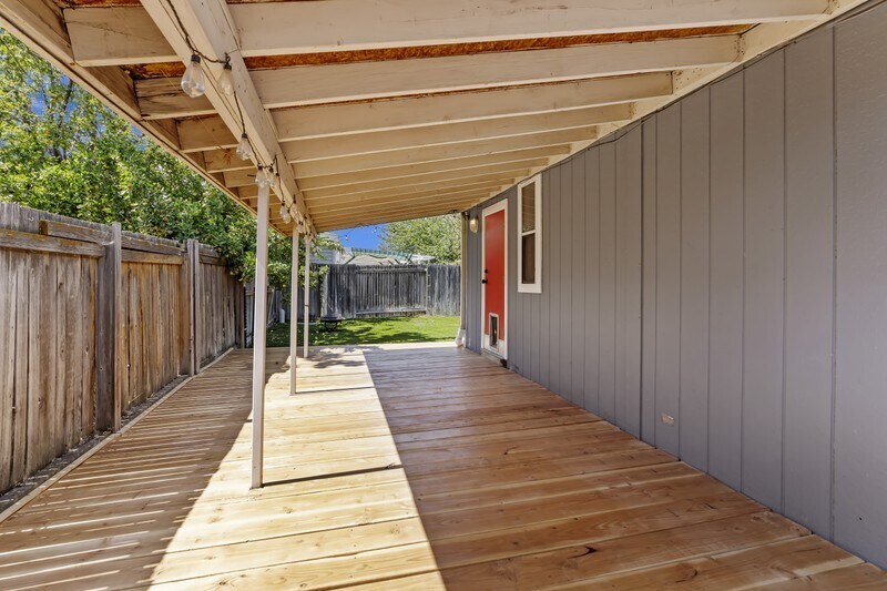 Building Photo - 2986 Jamboree St