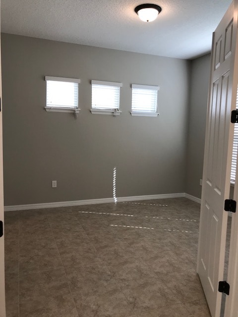 Building Photo - 12635 Salomon Cove Dr