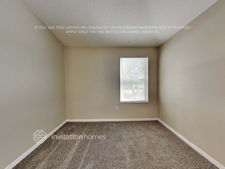 Building Photo - 8525 Quarter Horse Dr