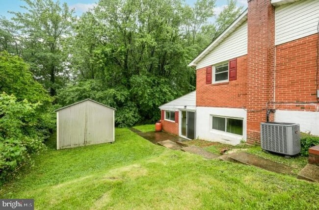 Building Photo - 3391 Bristol Ct