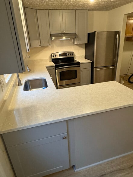 Building Photo - 8340 Bark Tree Ct