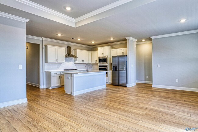 Building Photo - 188 Clift Crk Dr