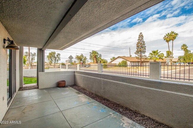 Building Photo - 3434 W Danbury Dr