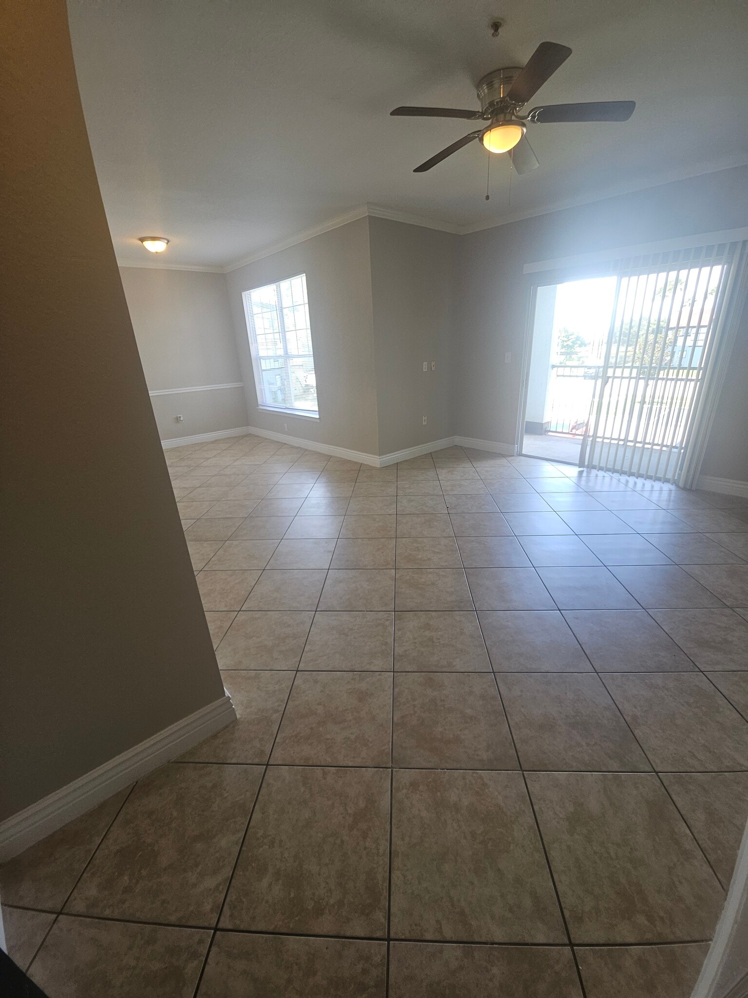 Building Photo - 3726 Palm Desert Ln