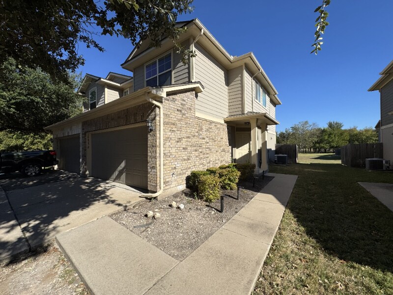 Building Photo - 14613 Walt Whitman Trail