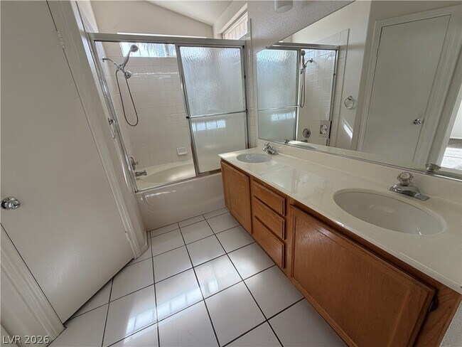 Building Photo - 8089 Kentshire Dr