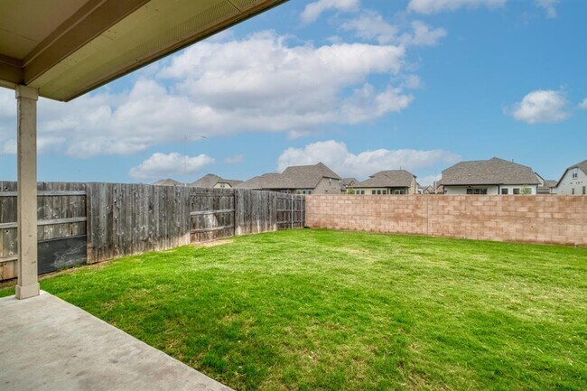 Building Photo - 14005 Mcarthur Dr