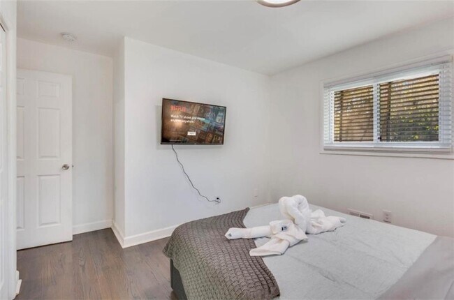 Building Photo - 3490 Turner Heights Dr