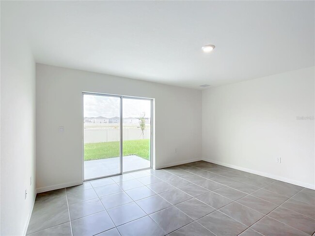 Building Photo - 8645 SW 45th Ct