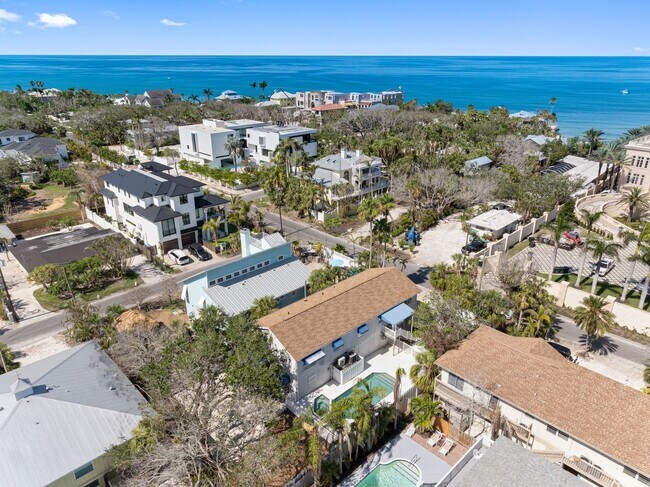Building Photo - JUST REDUCED- $500 OFF FIRST MONTHS RENT!