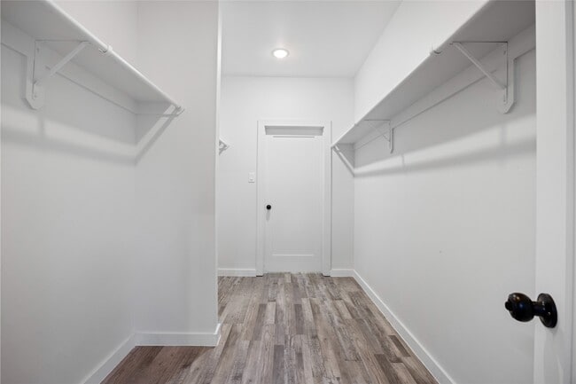 Building Photo - 13938 Bee Flower Ln