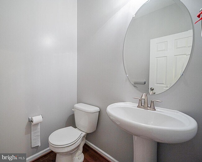 Building Photo - 6748 Green Mill Way