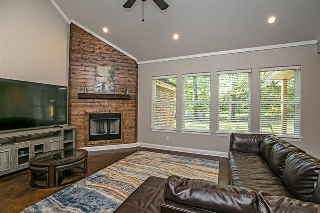 Building Photo - 18310 Timber Oaks Dr