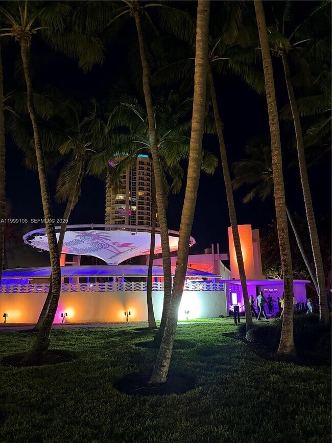 Building Photo - 7330 Ocean Terrace