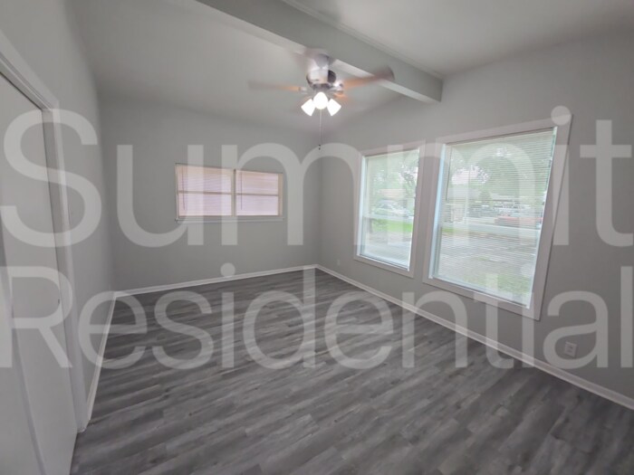 Building Photo - 6813 Hazen St