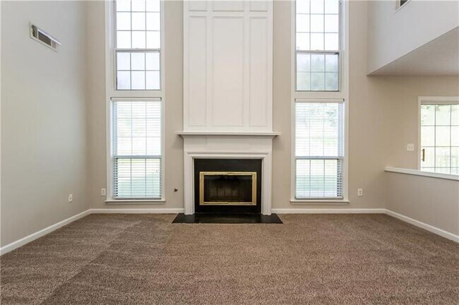 Building Photo - 409 Bottesford Dr NW