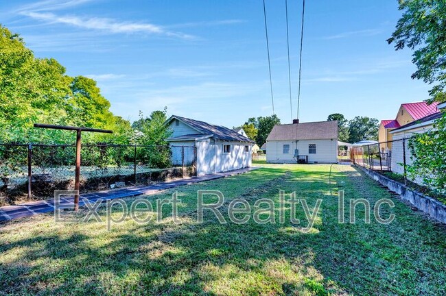 Building Photo - 1428 35th Street Ensley