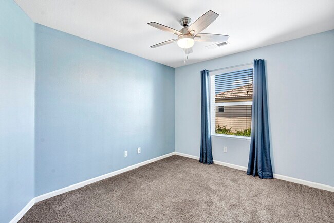 Building Photo - 1446 Sundial Way