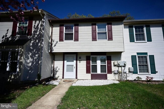 Building Photo - 2103 Tanglewood Dr