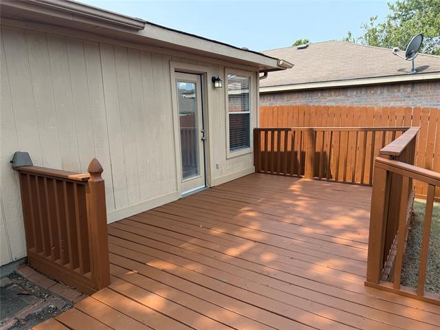 Building Photo - 10239 Blackjack Oaks Dr