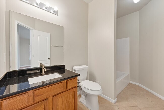 Building Photo - 5623 Brookhollow Oaks Trail