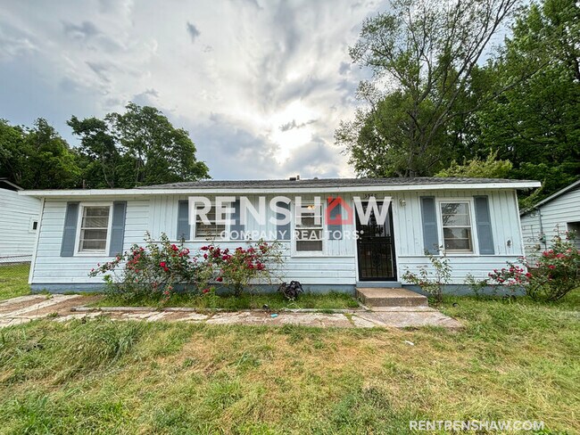 Building Photo - 3932 Dearborn St