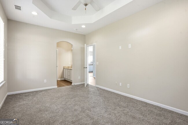 Building Photo - 405 Chadwick Cmns