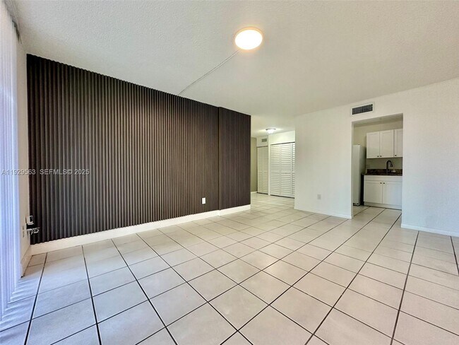 Building Photo - 8311 SW 142nd Ave