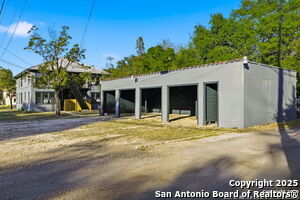 Building Photo - 438 W Kings Hwy