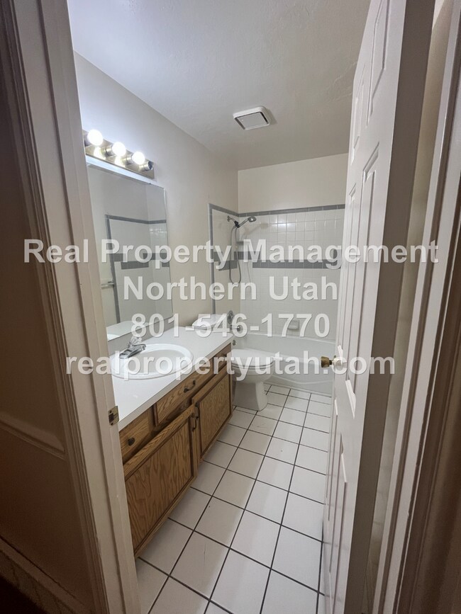 Building Photo - Large 5 Bedroom Home In Farmington Coming ...