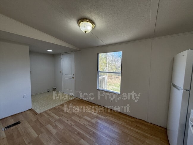 Building Photo - 3611 Shirleys Hill Rd