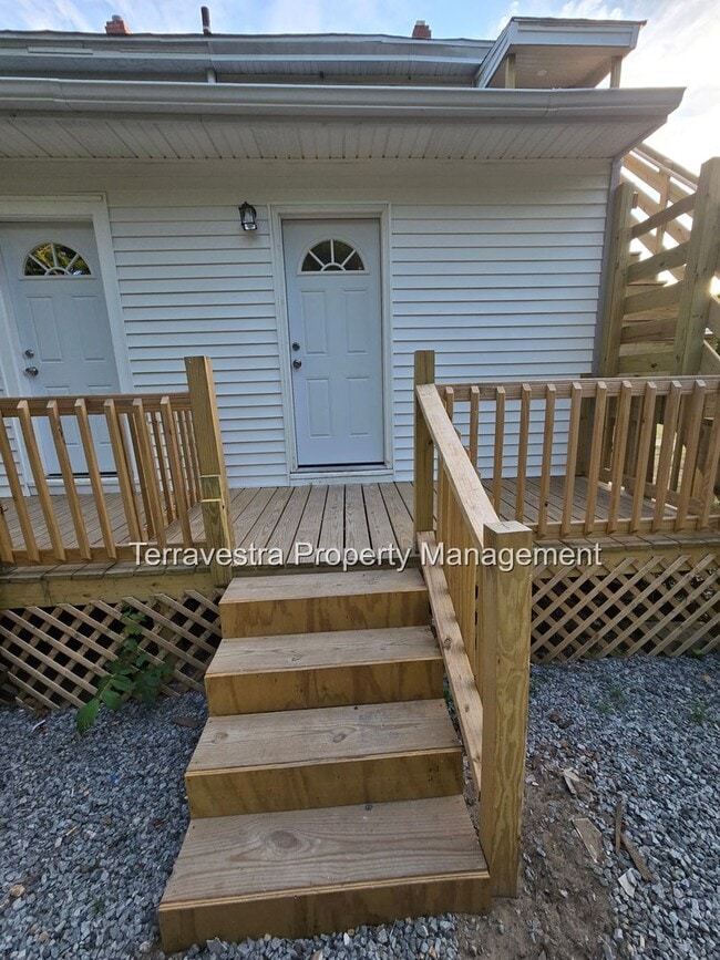 Building Photo - 321-323 South 5th Street