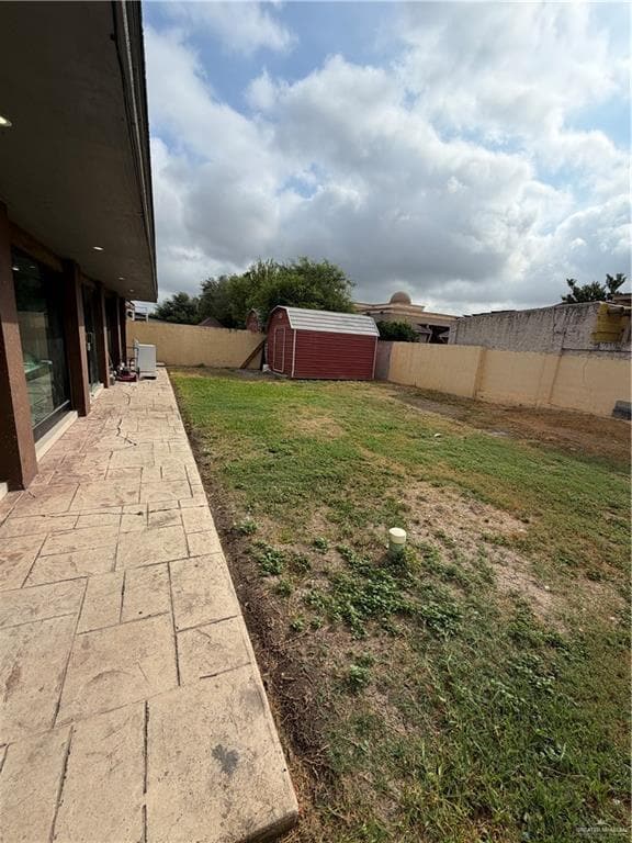 Building Photo - 16 8th