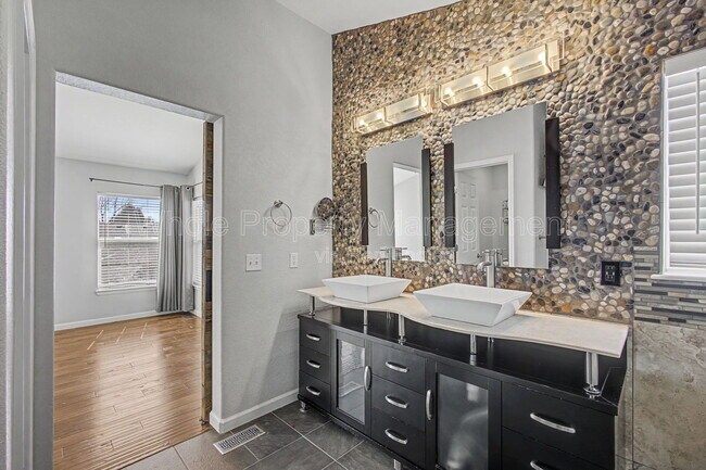 Building Photo - 17196 Opal Hill Dr