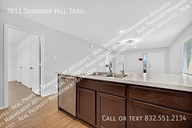 Building Photo - 7811 Sundrop Hl Trl