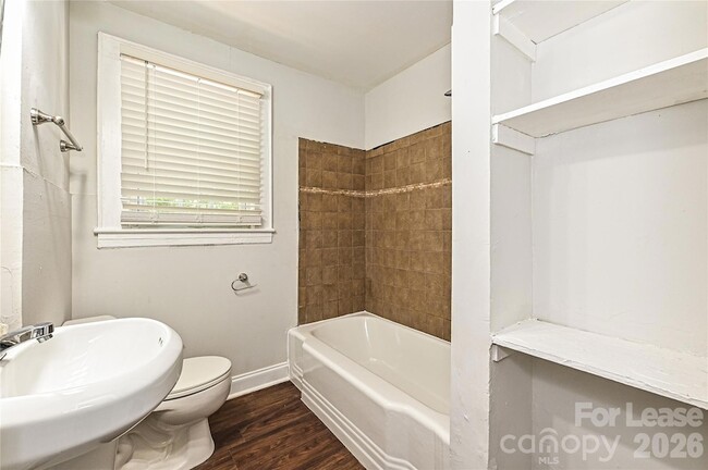 Building Photo - 415 Norris Ave