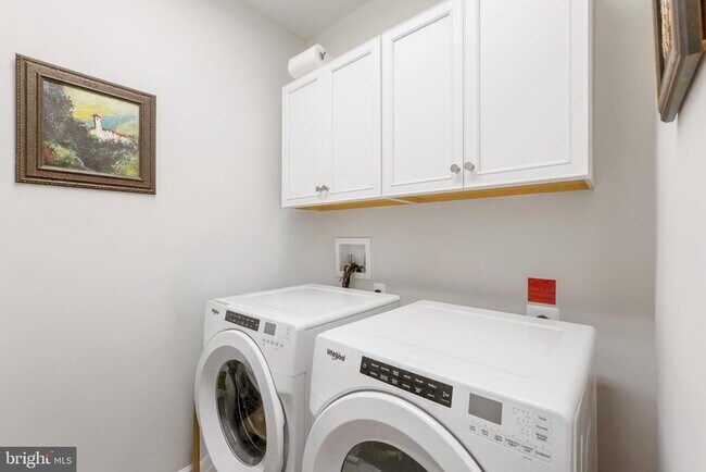 Building Photo - 13210 Petrel St