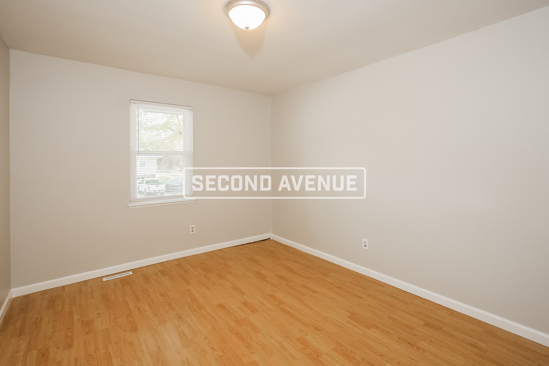 Building Photo - 11032 N Harrison St