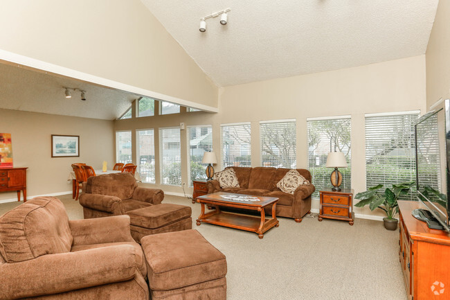 Interior Photo - Arbors at Town Square