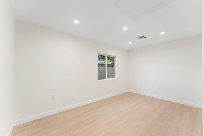 Building Photo - 42733 42nd St W