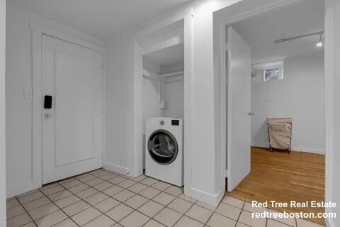 Building Photo - 145 Chiswick Rd