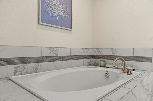 Building Photo - 14807 Winter Stay Dr